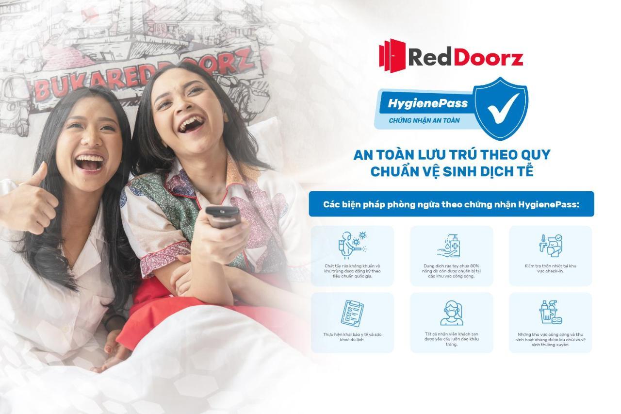 Reddoorz Near Etown 4 Hotel Cidade de Ho Chi Minh Exterior foto