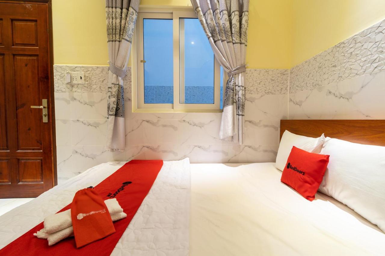 Reddoorz Near Etown 4 Hotel Cidade de Ho Chi Minh Exterior foto
