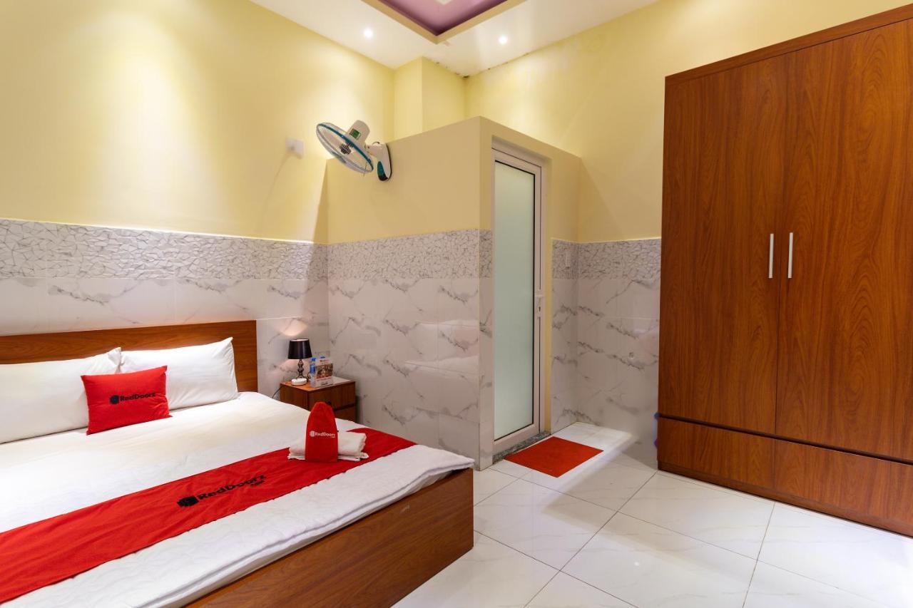 Reddoorz Near Etown 4 Hotel Cidade de Ho Chi Minh Exterior foto